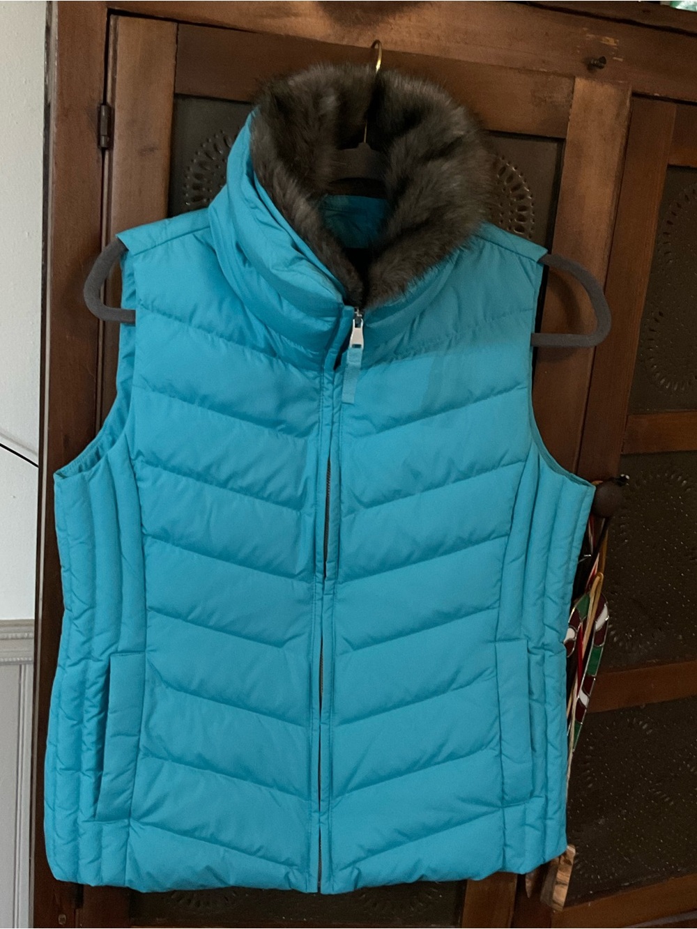 Talbots Blue Puffer Down Vest Removable Faux Fur Collar S Petite NWT